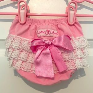 Ruffly Butts Diaper Cover size 0-3 months